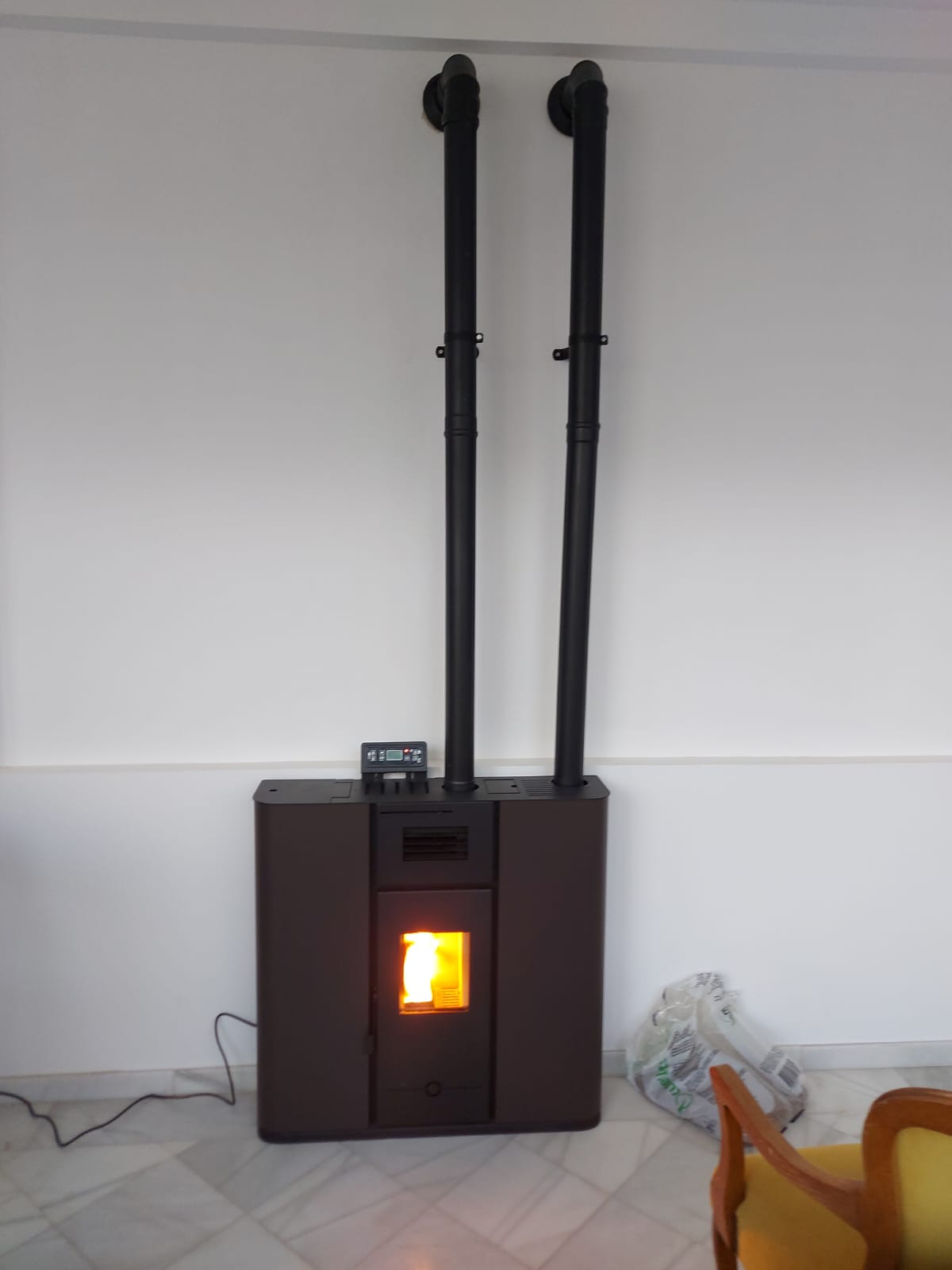 Imagen de una Estufa de pasillo SEMA SC 10,5kW canalizable y no canalizable con fondo