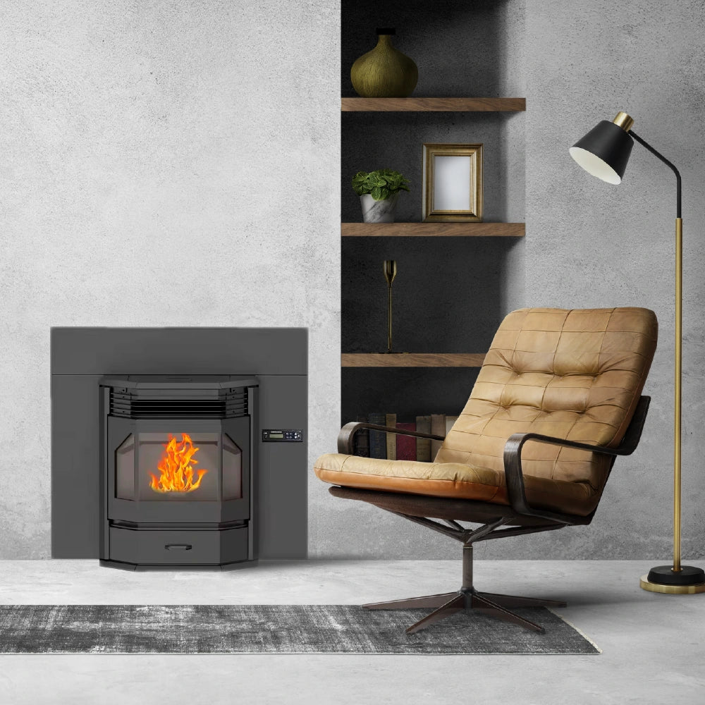 Imagen de una Estufa de pellet 12kW insertable SEMA RI12 con fondo