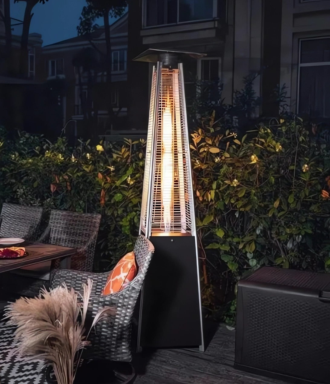 Imagen de como se veria una estufa de pellets exterior 12,2W de noche